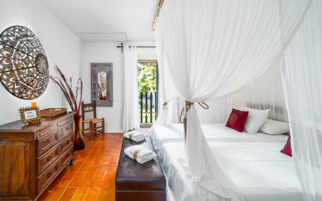 Habitación de la torre en primera planta (con balcón)